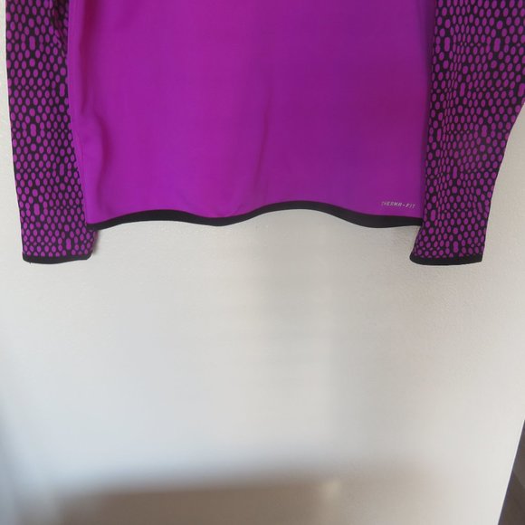 Women's Nike Just Do It Graphic Therma Fit Fleece Hoodie - Picture 5 of 6